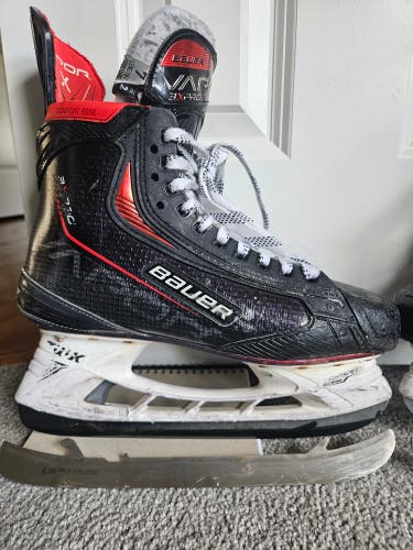 Bauer Vapor 3X Pro Hockey Skates Regular Width 7 (Used)