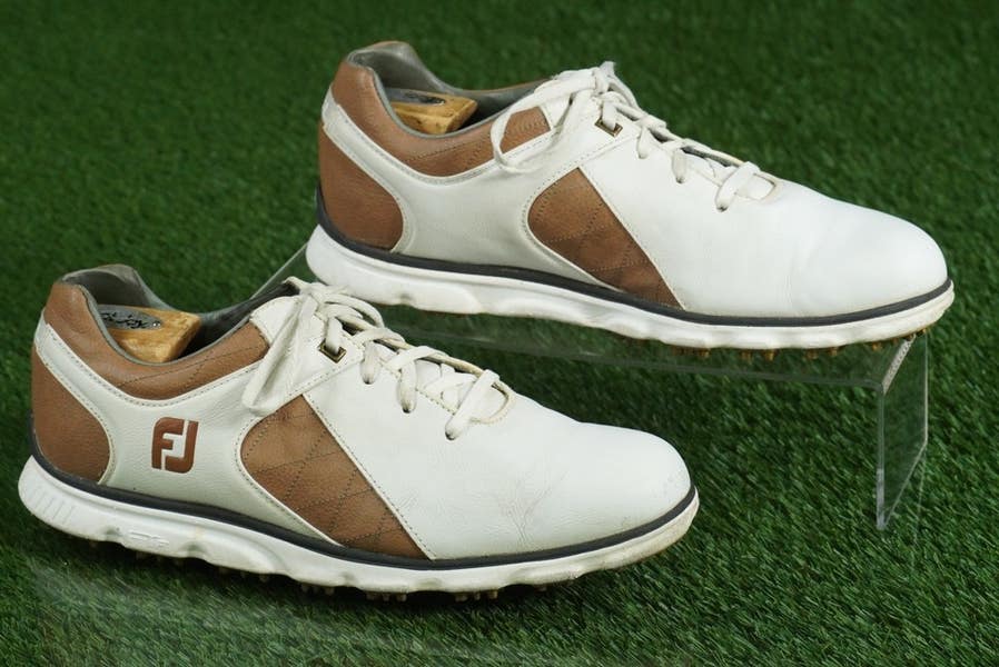 FOOTJOY PRO SL CLASSIC GOLF SHOES MENS 9M SPIKELESS, WHITE / BROWN