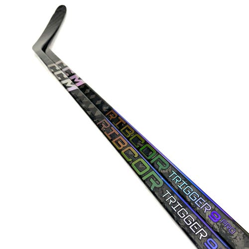 2 Pack - CCM Jetspeed FT7 Pro (Dressed Trigger 9 Pro) RH 90 Flex P28M - RH1269