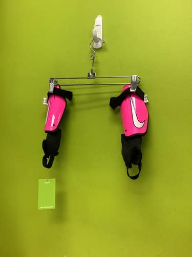 Used Nike Soccer Shin Guards Youth Pink SM 11686-S000045628