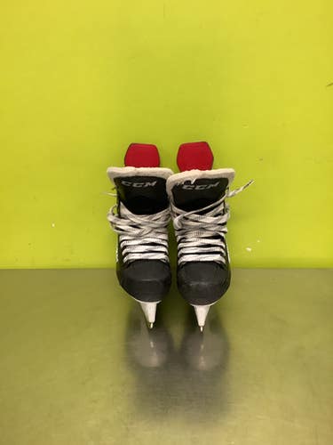 Used CCM JETSPEED FT445 Junior Hockey Skate Junior 02 11686-S000045595