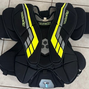 Intermediate Large 2018 Vaughn Velocity V8 Goalie Chest Protector (Used)