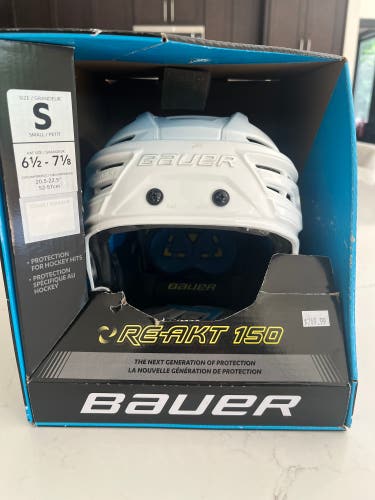Small Bauer Re-Akt 150 Helmet Pro Stock (Used)