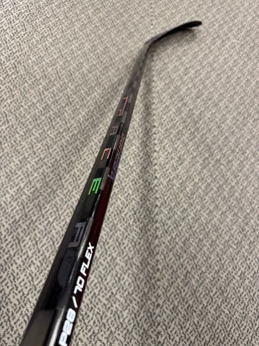 Senior Black Bauer Nexus Tracer Left Hand Hockey Stick P28 (New) 70 Flex