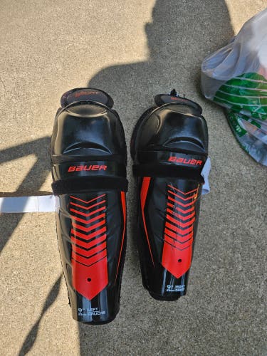 Youth Bauer Lil Sport 9" Shin Pads (Used)