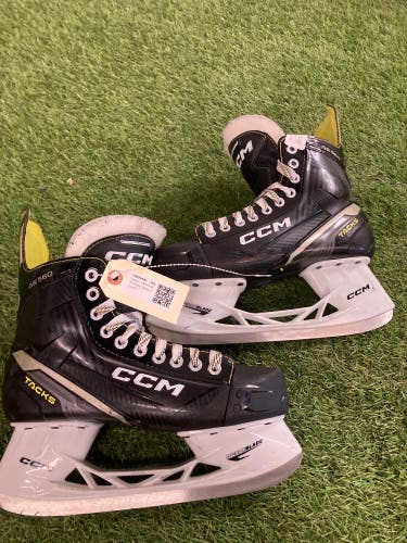 CCM AS-560 Hockey Skates | Size 8