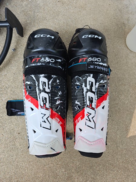 Junior CCM Jetspeed FT680 11" Shin Pads (Used)