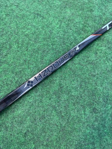 Intermediate True Hzrdus 9x4 Hockey Stick Right Handed T28 (Like New) | 65 Flex