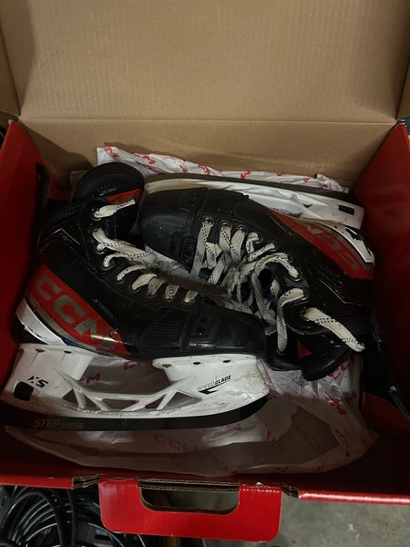 2023 CCM JetSpeed FT6 Pro Hockey Skates Regular Width Size 4.5 (Used)