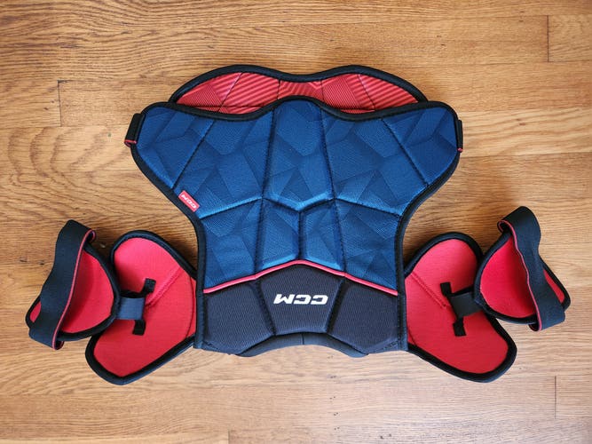 Medium Junior CCM Next Shoulder Pads (New)