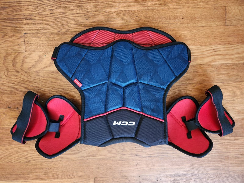 Medium Junior CCM Next Shoulder Pads (New)