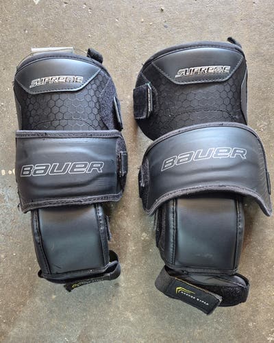 Bauer Goalie knee pads junior