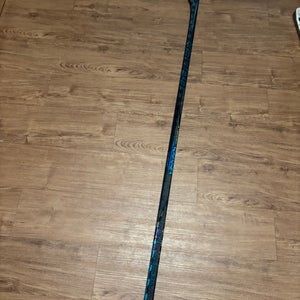 Senior Bauer Twitch Right Handed Hockey Stick P90TM (New)