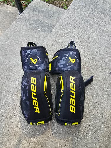 Youth Medium Bauer Supreme Mach Elbow Pads (Used)