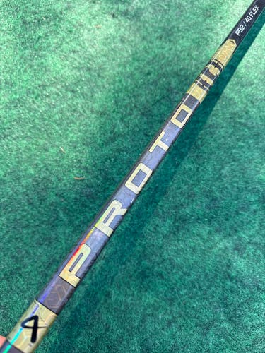 Gold Junior Bauer Proto-R Hockey Stick Right Handed P92 (Used) | 40 Flex