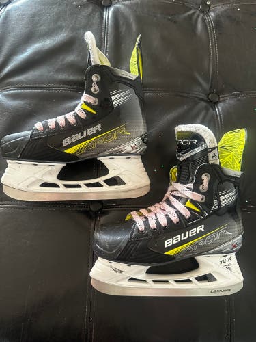 Bauer Vapor X4 Hockey Skates Regular Width Size 3.5 (Used)