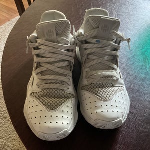 Men's Size M 8.5 (W 9.5) Adidas Shoes (Used)