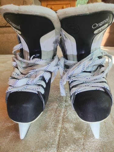 CCM Tacks 652 Hockey Skates 8.5 (Used)