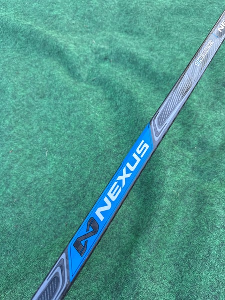 Senior Bauer Team Nexus Hockey Stick Right Handed P88 Pro Stock (New)