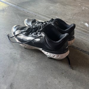 Black Men's Size M 11.5 (W 12.5) Adult Nike Alpha Huarache Elite 4 Low Top Metal (Used)