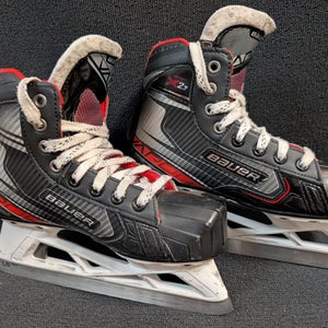 Bauer Vapor X2.7 Junior Goalie Skates size 3