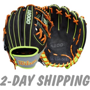 NEW | Wilson A2000 Omaha Series 1786SS Reflective 11.5" Infield Baseball Glove Ltd. Ed. | FAST SHIP