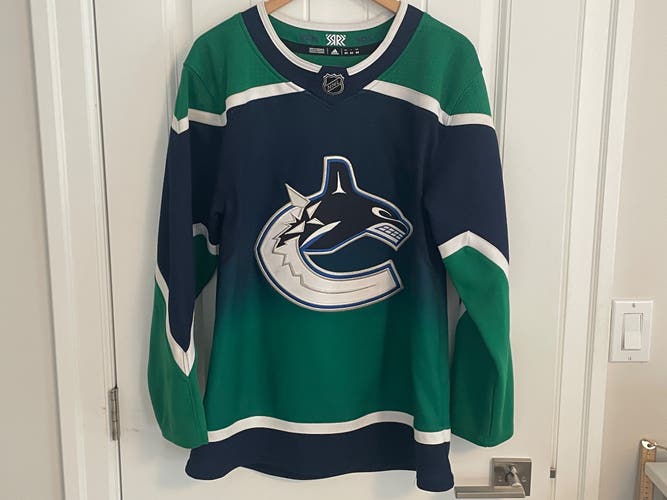 Authentic Adidas Vancouver Canucks Reverse Retro Sprite Jersey Size 44 XS