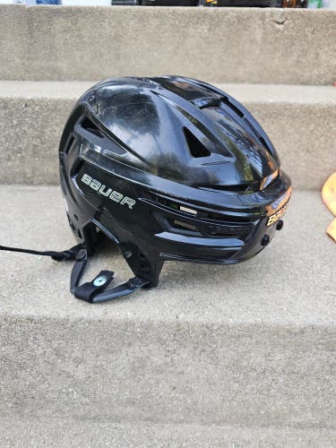 Medium Bauer Re-Akt 155 Helmet (Used)