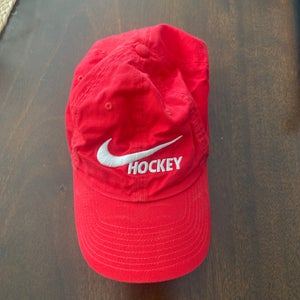 Red Adult Unisex One Size Fits All Nike Hat (New)