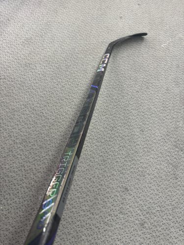 Intermediate CCM RibCor Trigger 9 Pro Left Hand Hockey Stick P90TM (New) 65 Flex