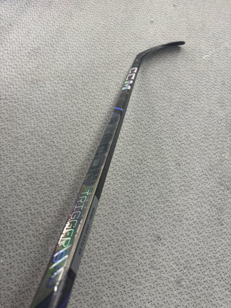 Intermediate CCM RibCor Trigger 9 Pro Left Hand Hockey Stick P90TM (New) 65 Flex