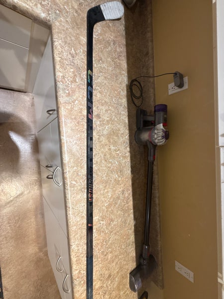 Senior CCM FT Ghost Right Handed Hockey Stick P28 (Used)