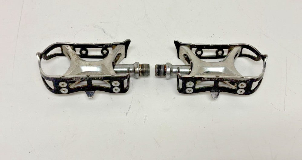 Vintage Suntour Superbe Black Aluminum Platform Pedals 9/16" Axle GREAT