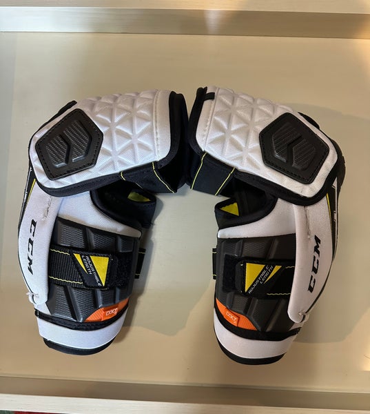 Senior Large CCM Tacks Pro Elbow Pads Pro Stock (Used)