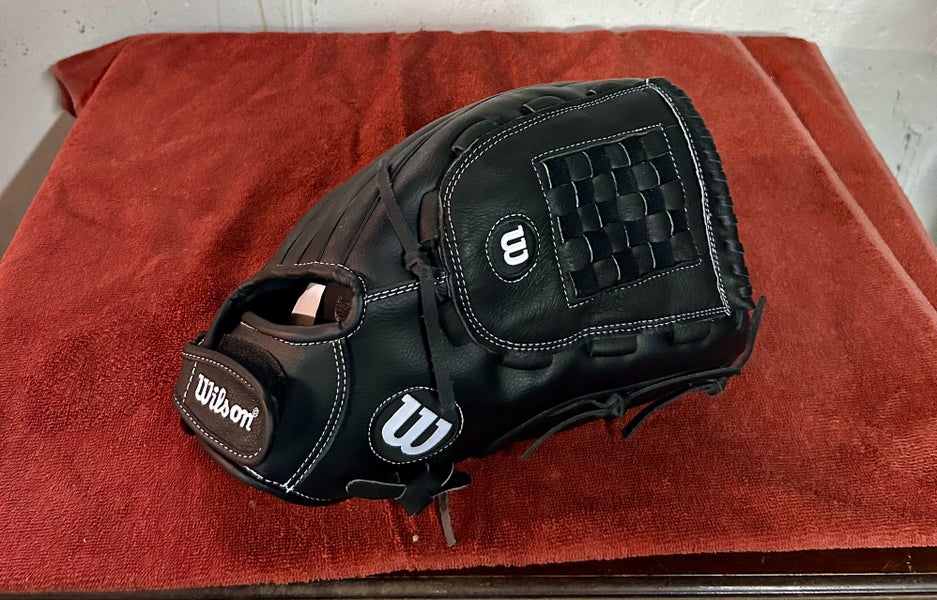 Wilson A360 RHT Outfield Glove 14"