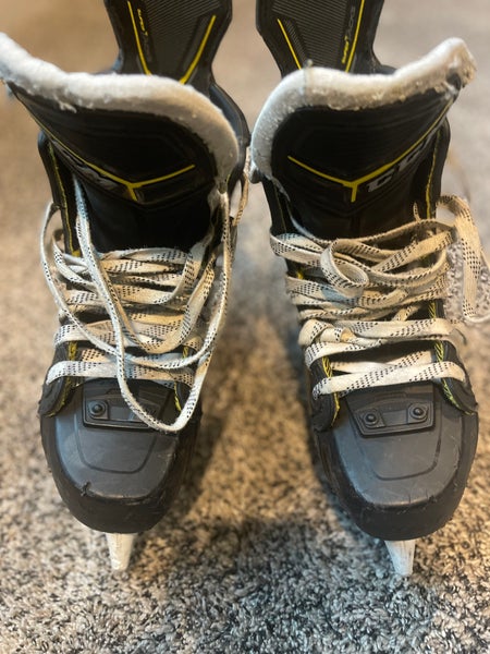 2020 CCM Super Tacks AS3 Hockey Skates Regular Width 7 (Used)