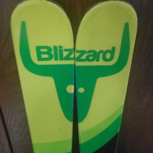 139cm JR BLIZZARD GUN SMOKE SKIS-PARTIAL TWIN TIP w/BLIZZARD IQ 7.0 Bindings *USED* READY TO USE