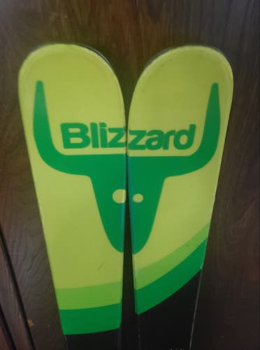 139cm JR BLIZZARD GUN SMOKE SKIS-PARTIAL TWIN TIP w/BLIZZARD IQ 7.0 Bindings *USED* READY TO USE