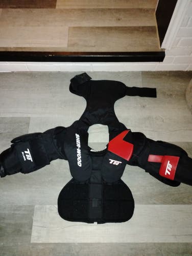 Large Sher-Wood T90 Goalie Chest Protector (Used)