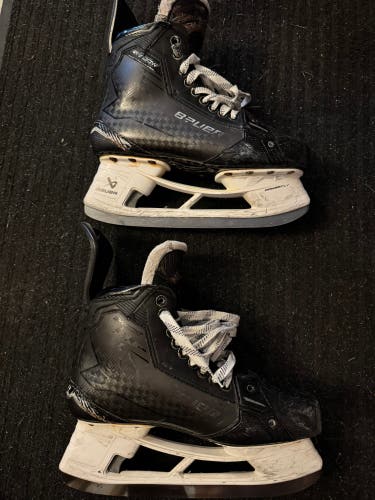 2024 Bauer Supreme Shadow Hockey Skates 9.5 (Used)