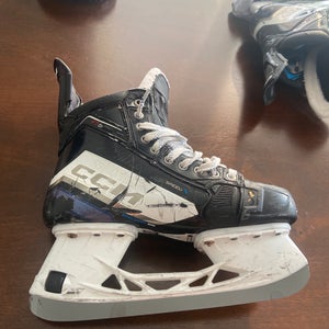 Penn State Hockey Custom2024 CCM JetSpeed FT6 Pro Hockey Skates Regular Width Pro Stock 9.5 (Used)