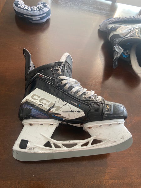 Penn State Hockey Custom2024 CCM JetSpeed FT6 Pro Hockey Skates Regular Width Pro Stock 9.5 (Used)