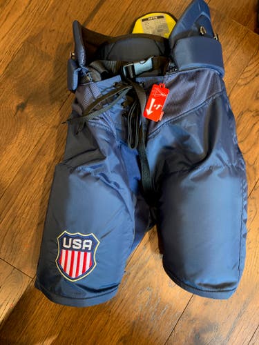 Senior  CCM HPTK XP Hockey Pants Pro Stock (New) SIZE M