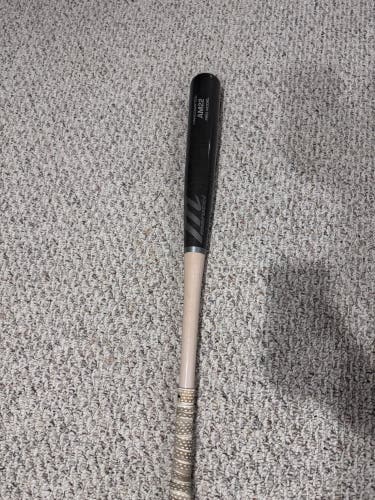 2022 Marucci AM22 Maple BBCOR Certified Bat (-3) 28 oz 31" (Used)