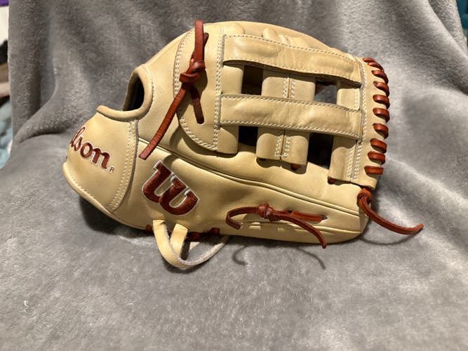 Wilson A2000 RH Infield Baseball Glove 11.5" (Used) Model PP05