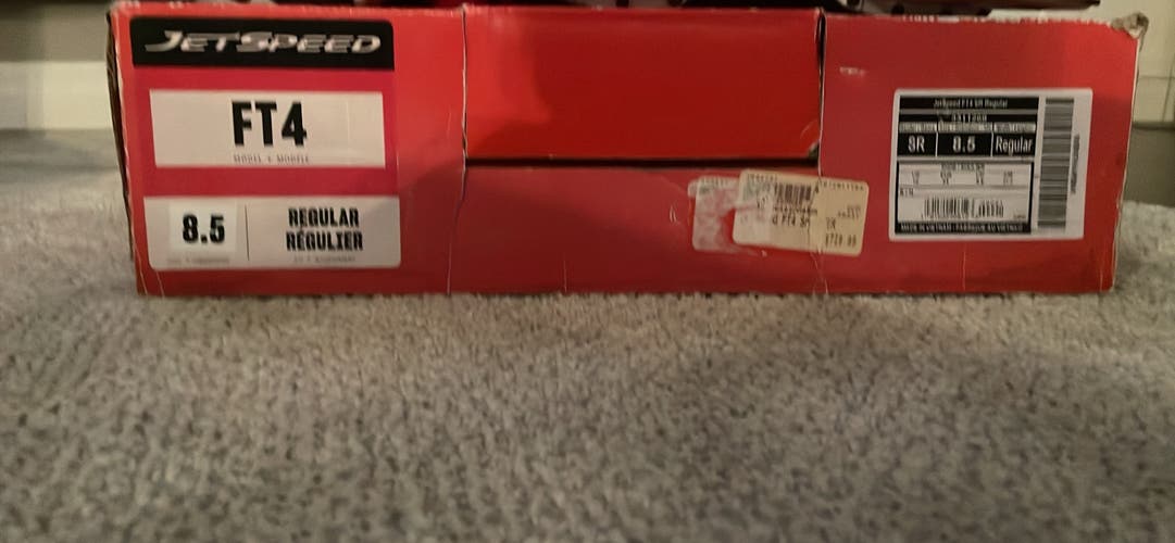 2022 CCM FT4 Hockey Skates Regular Width 8.5 (Used)