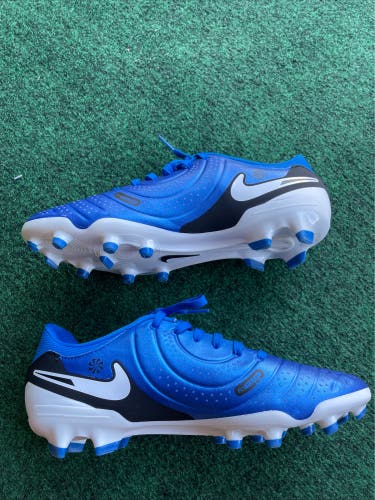 Blue Men's Size M 8.5 (W 9.5) Nike Tiempo x Trainers Cleats (Used)