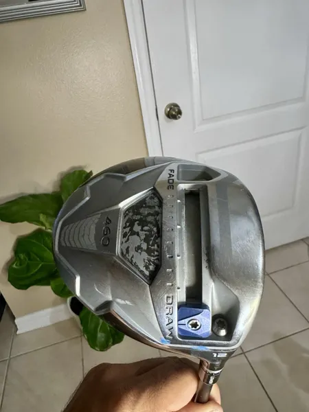 TaylorMade SLDR 460 12° Driver. Fujikura 57G Graphite Shaft. Regular Flex RH 45"