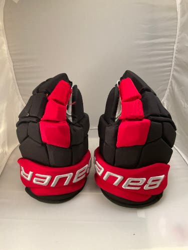 NCAA OHIO BUCKEYES Bauer Ultrasonic Gloves 13" Pro Stock (Used)
