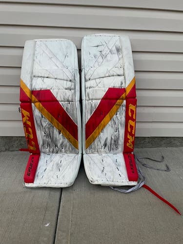 33" 2023 CCM Eflex 5 Regular Goalie Full Set Pro Stock (Used)